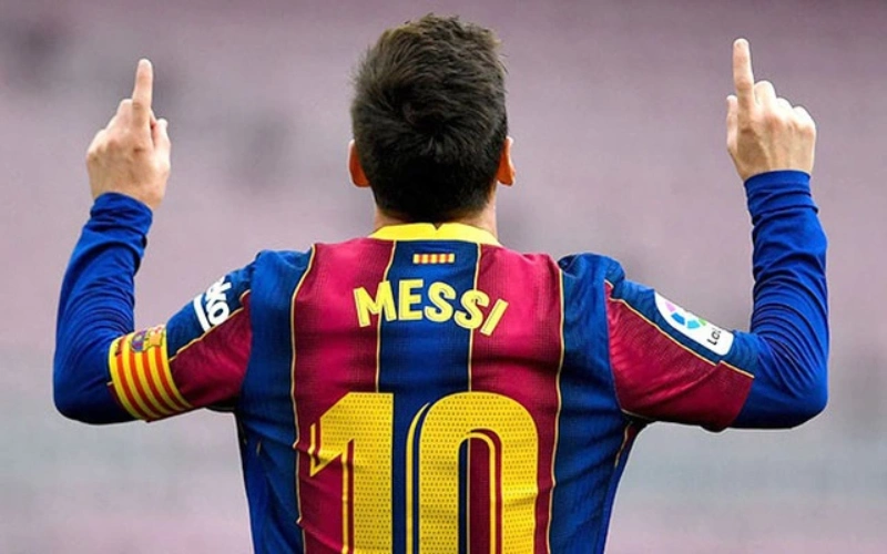 Hiện tại Messi là cầu thủ mang áo số 10 xuất sắc nhất thế giới